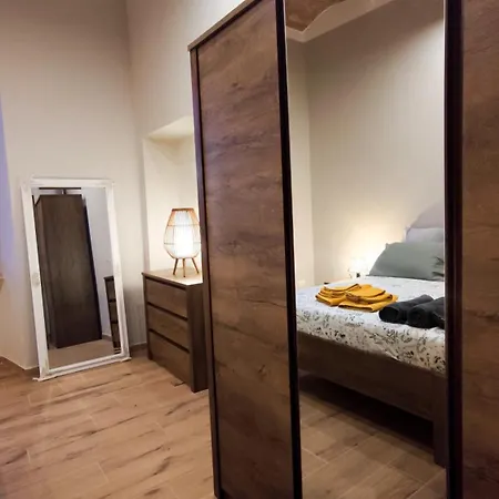 Casa Divitia